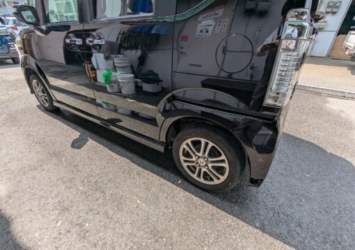 ホンダ　N-BOX　板金修理サムネイル