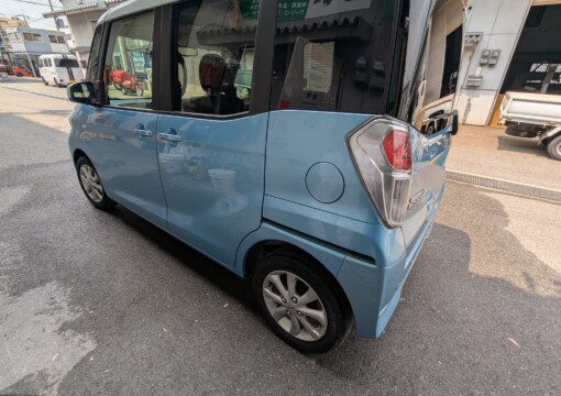 大阪市北区からへこみ修理　ニッサン　デイクルーズ　サムネイル