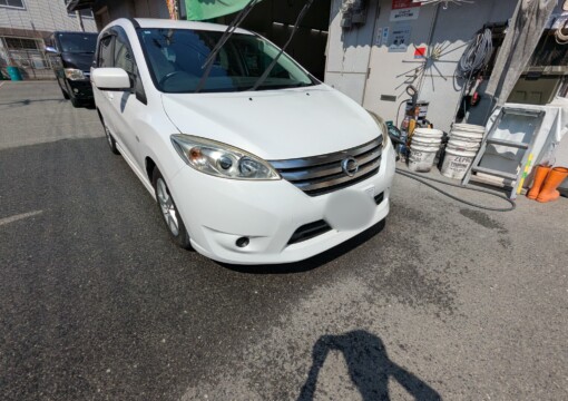 大阪市淀川区よりご来店　ニッサン　ラフェスタサムネイル