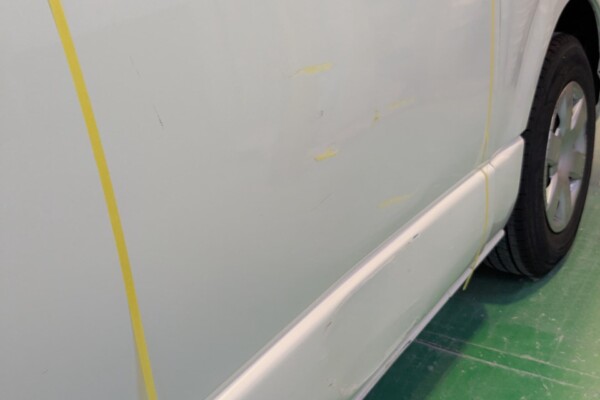 ハイエースバン