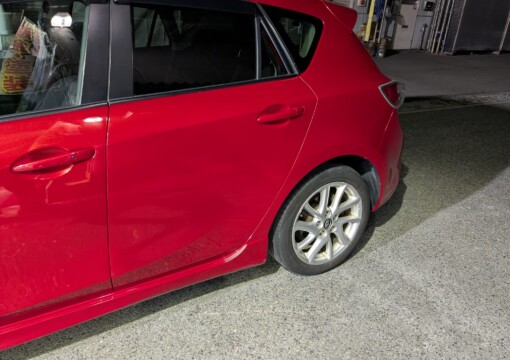 大阪市北区よりご来店　マツダ　アクセラサムネイル