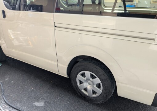 吹田市よりご来店　トヨタ　ハイエースバンサムネイル